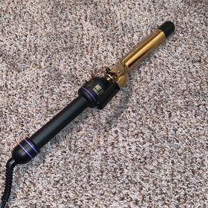 USED ONCE 1 inch hot tools curling iron